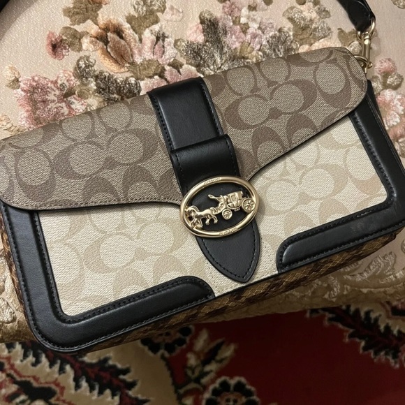 Coach shoulder bag - Picture 5 of 9